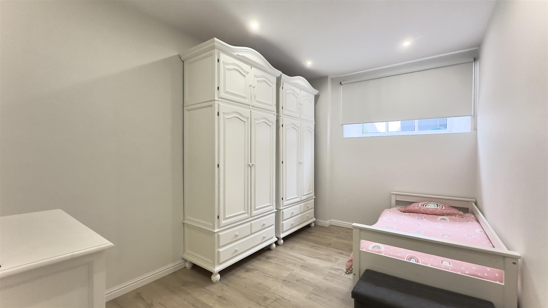 Image of House - 3 Bedrooms - 1 Bathrooms for Sale in South District-Gibraltar, Image 6